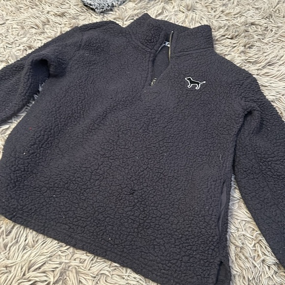 Lot of 9 VS Pink tops, sweatshirts, and fleeces - Picture 9 of 13